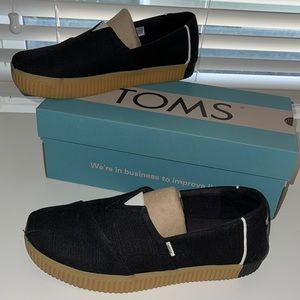 Women’s TOMs 8.5 black earthwise